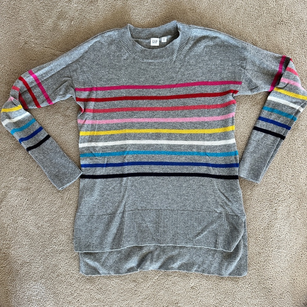 GAP Gray Multicolor Striped Sweater